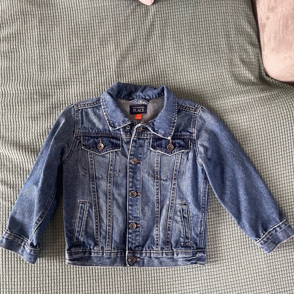 Children’s place jean jacket size 5T